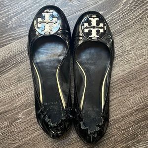 Tory Burch black flats with white accent